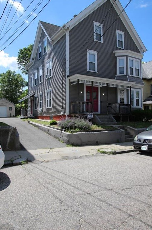 344 2nd Ave, Woonsocket, RI 02895