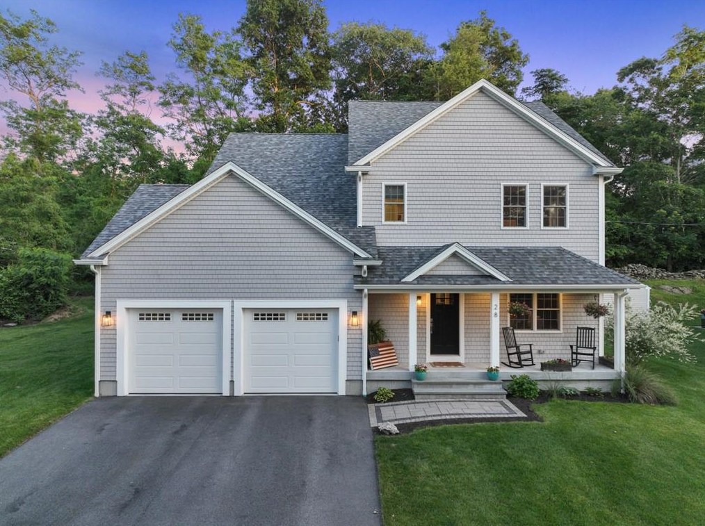 28 Lugent Ln, Bristol, RI 02809-2515