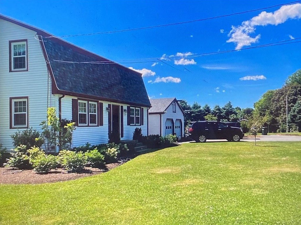169 Pleasant St, Rehoboth, MA 02769 exterior