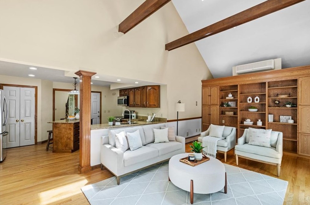 1460 Old Smithfield Rd, North Smithfield, RI 02896