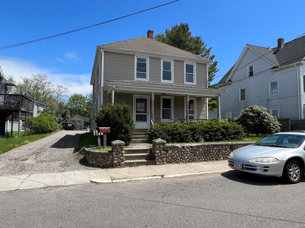 11 Pond St, Westerly, RI 02891
