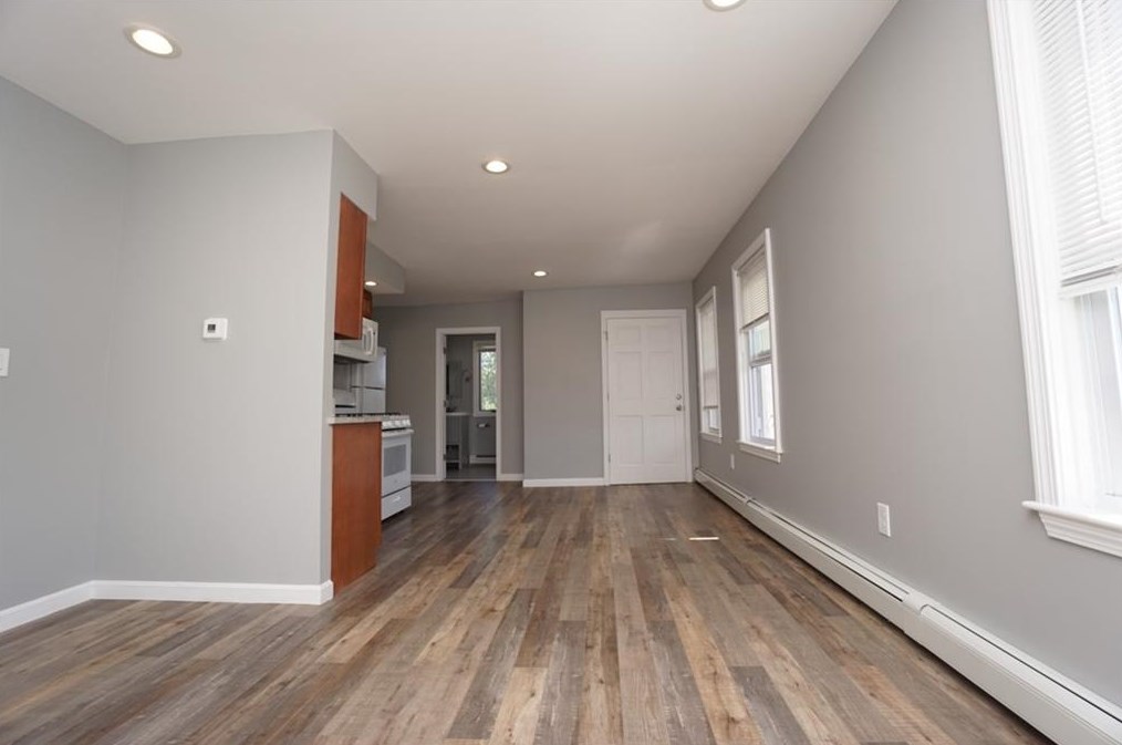 167 Baxter St #3, Pawtucket, RI 02861