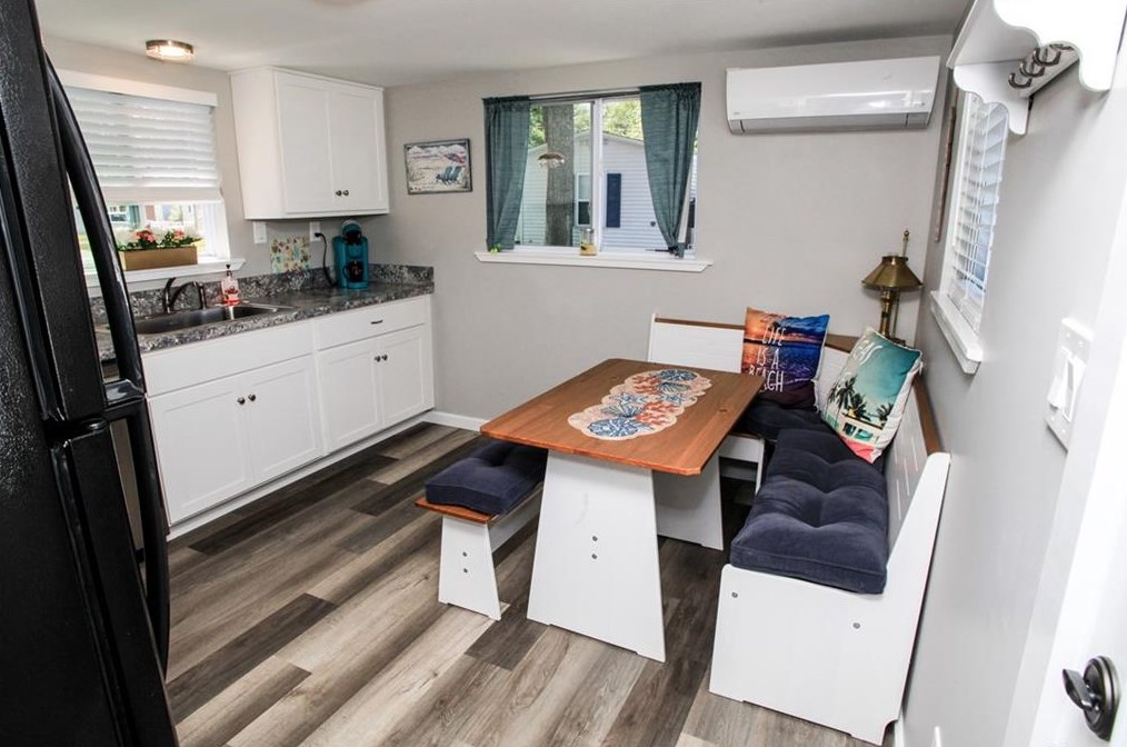 715 Forest Park, Middletown, RI 02842