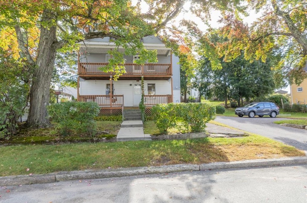 228 Cottage St, Woonsocket, RI 02895