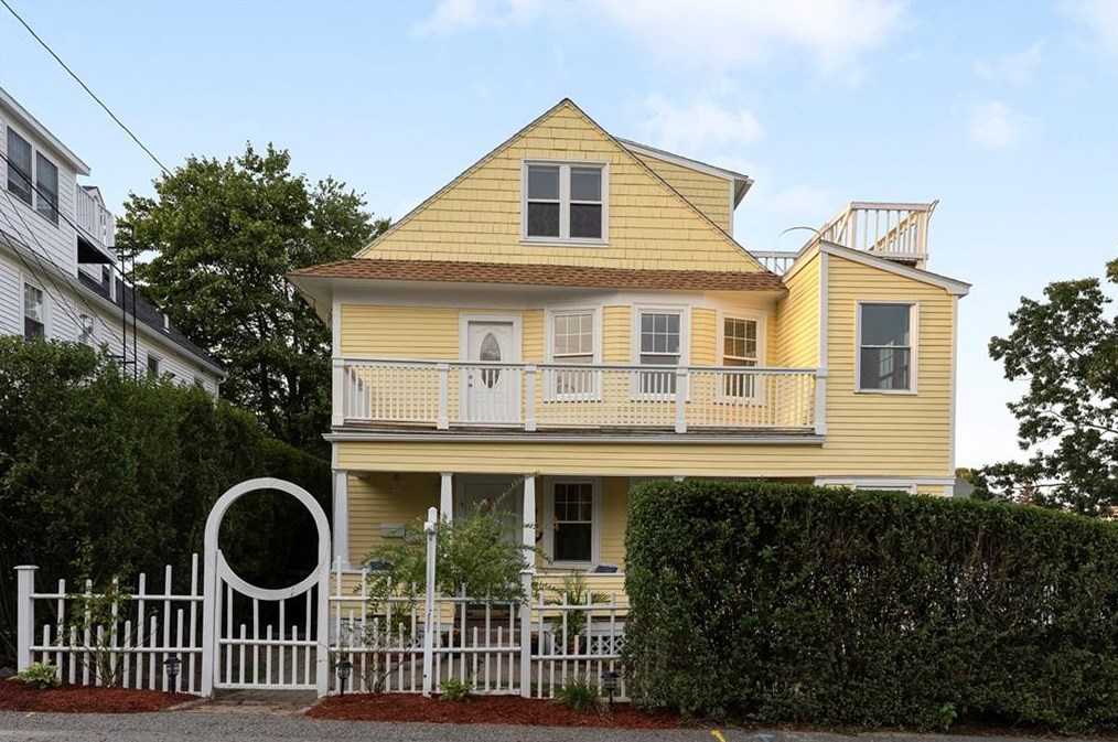 7 Remington St #2nd Floor, Warwick, RI 02888