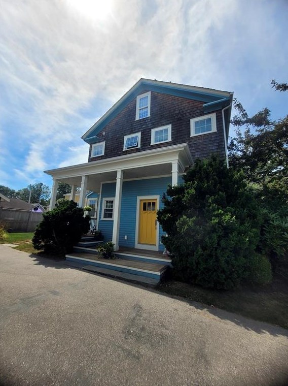50 Old Fort Rd, Middletown, RI 02840
