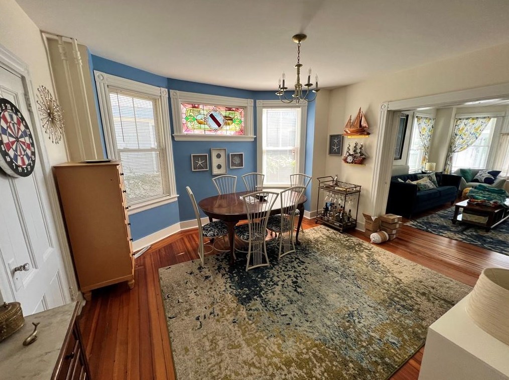 28 Calvert St #1, Middletown, RI 02840