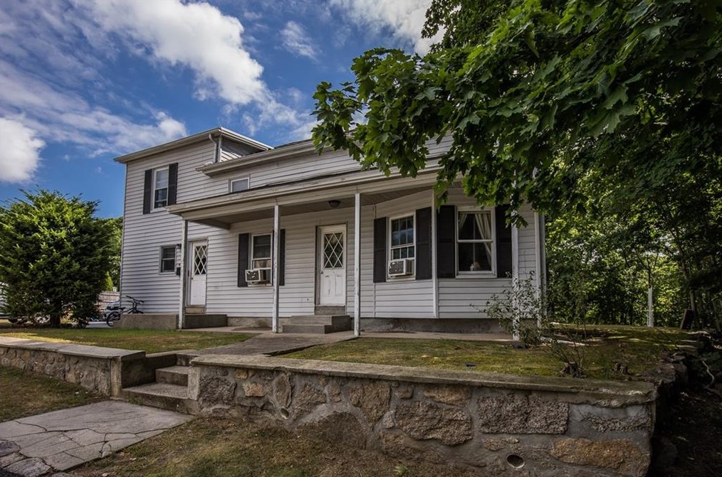 59 Arthur St, West Warwick, RI 02893