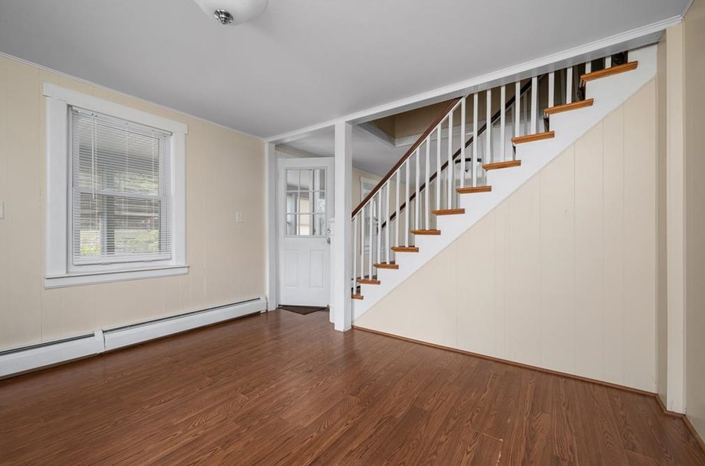 439 Farnum Pike, Smithfield RI 02917-3203 exterior
