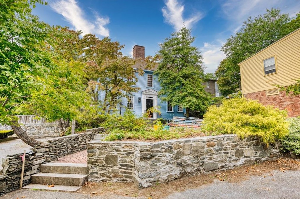 40 N Court St, Providence, RI 02903