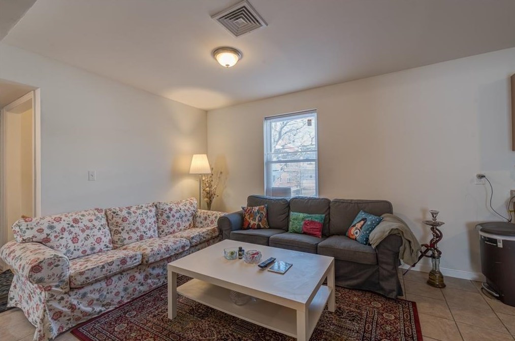 976 Atwells Ave, Providence, RI 02909
