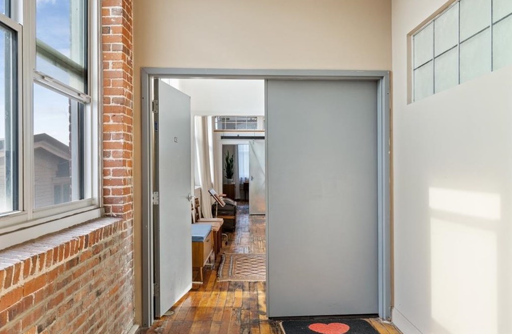 404 Roosevelt Ave, Central Falls, RI 02863 exterior