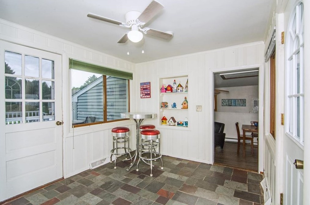 130 Knowlesway Ext, South Kingstown, RI 02882