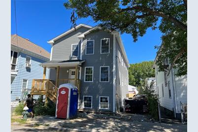27 Moorefield Street, Providence, RI 02908 - Photo 1