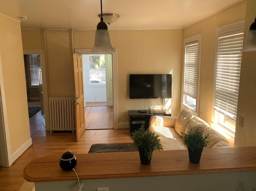 9 Ann St # 1, Middletown, RI