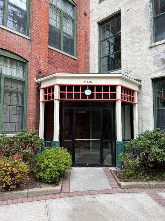 15 Higgins St #202, Smithfield, RI 02917