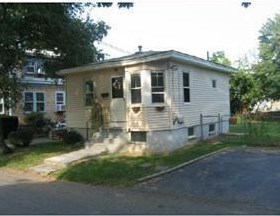 244 Irving Rd, Warwick, RI 02888