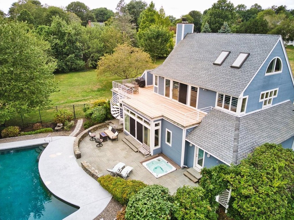 179 Taylor Rd, Portsmouth RI  02871-5416 exterior