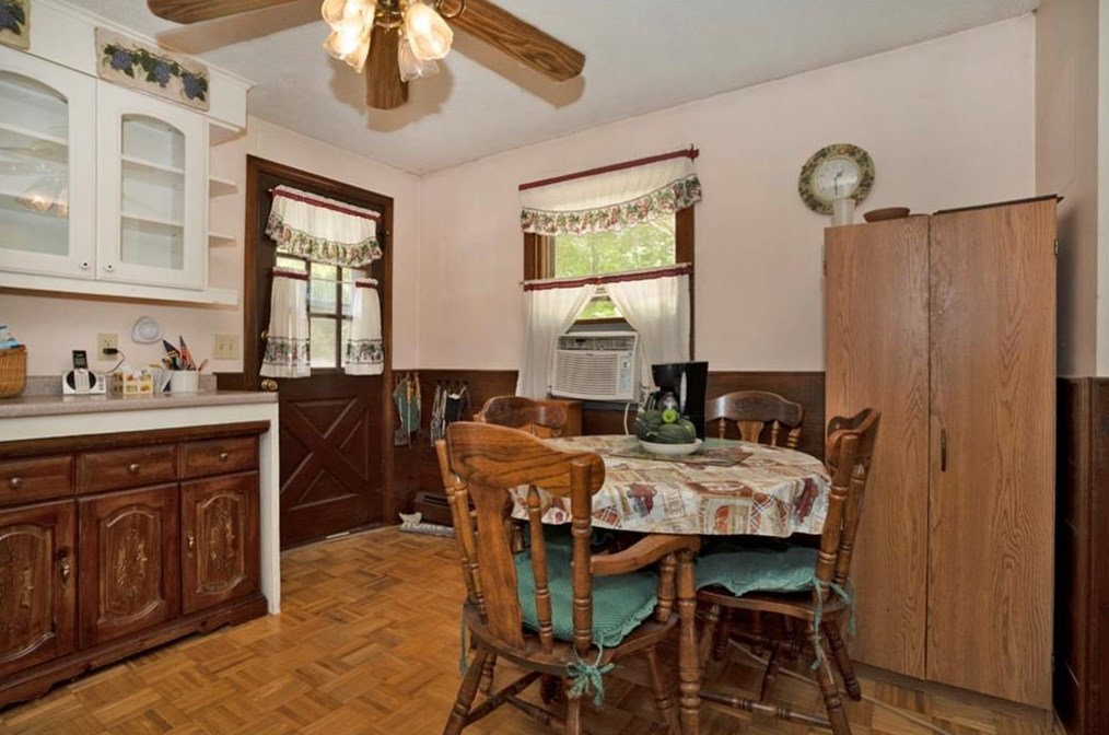154 Manley Dr, Glocester, RI 02859