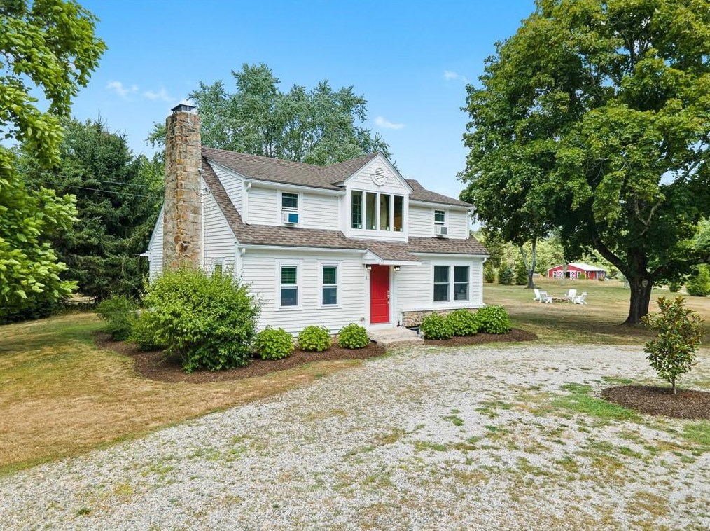 11 Hillsdale Rd, Richmond RI  02892-1002 exterior