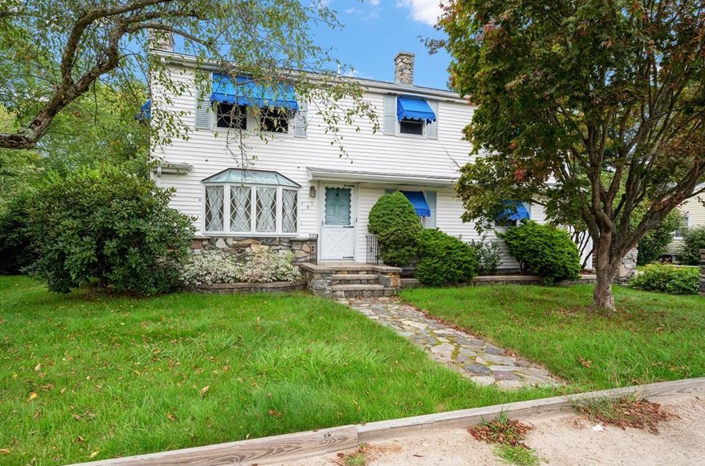131 Greenville Rd, North Smithfield, RI 02896-7422