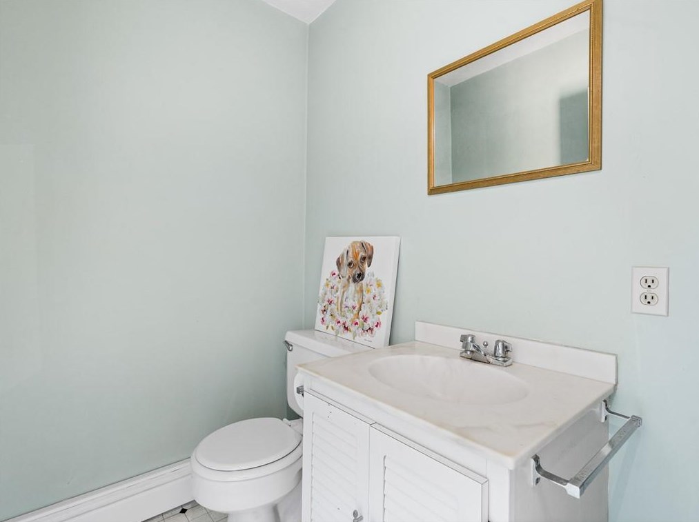 91 Greenwood Ave, East Providence RI  02916-1916 exterior