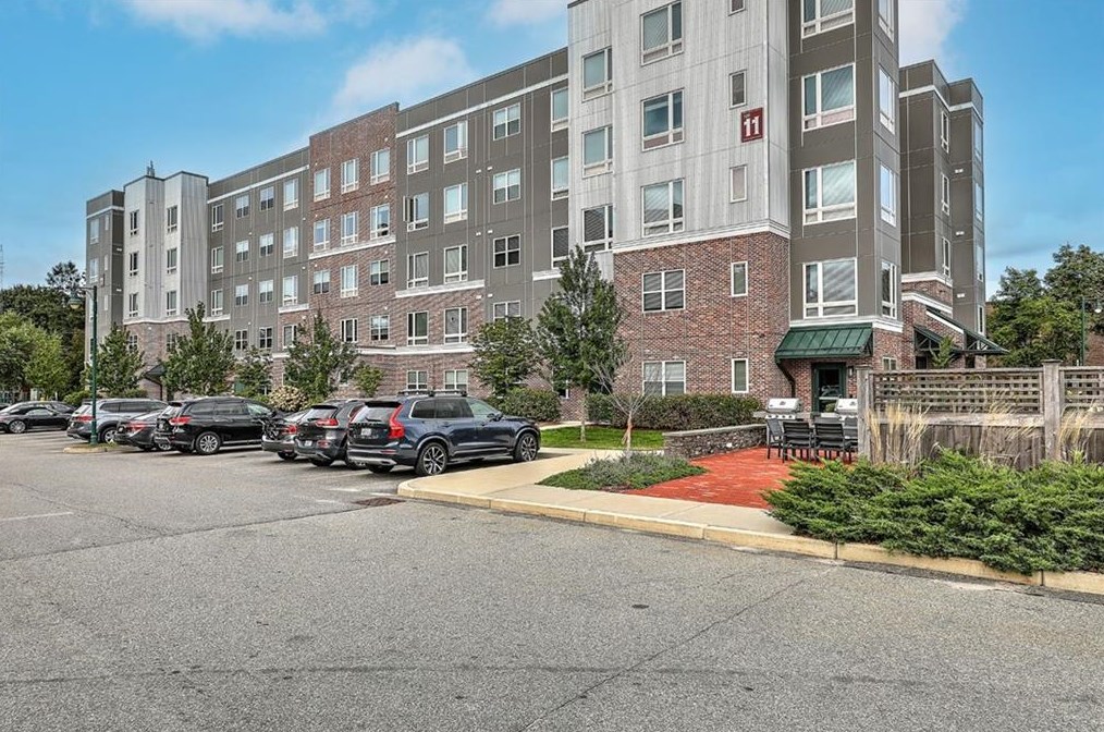 20 Newman Ave #11-11204, East Providence, RI 02916
