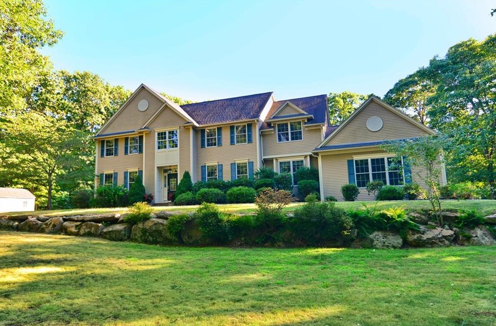 34 Kayla Ricci Way, South Kingstown, RI 02874