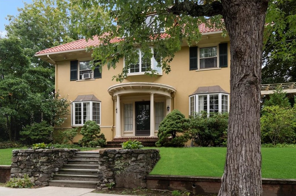 150 Slater Ave, Providence, RI 02906