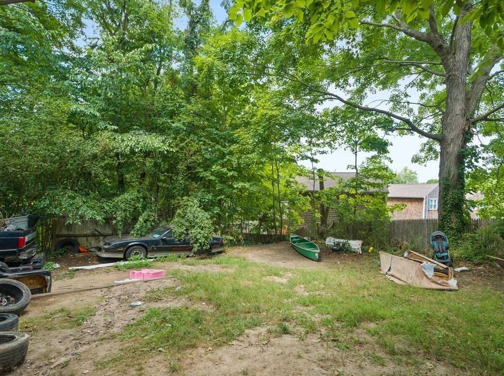 29 Spring St, West Warwick RI  02893-5320 exterior