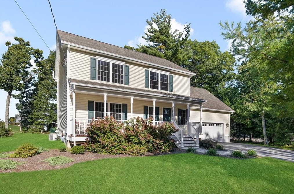 154 E Shore Dr, Coventry, RI 02816