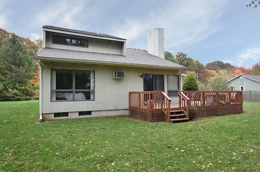 1345 Lafayette Rd, North Kingstown, RI 02852