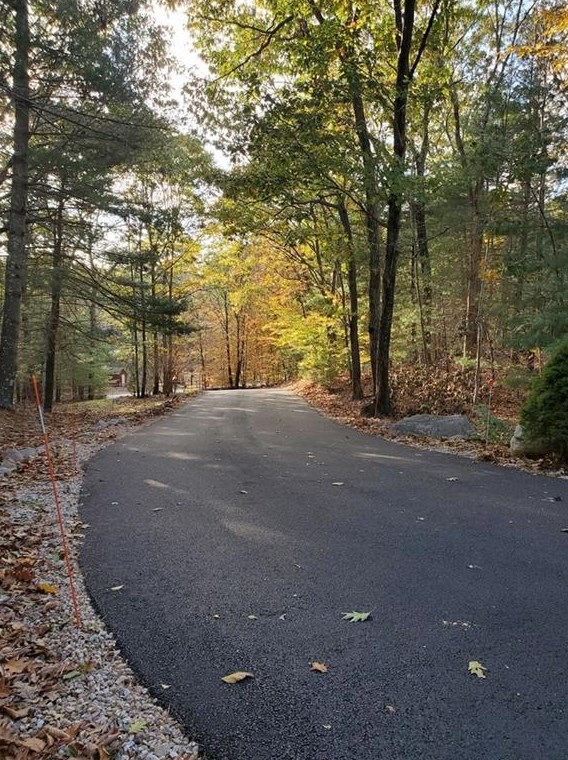 362 Tillinghast Rd, Warwick, RI 02818