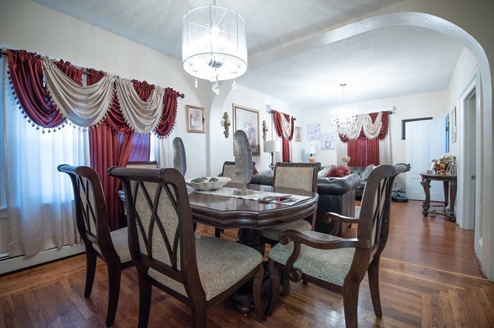 24 Ridge St, Cranston RI  02920-7427 exterior