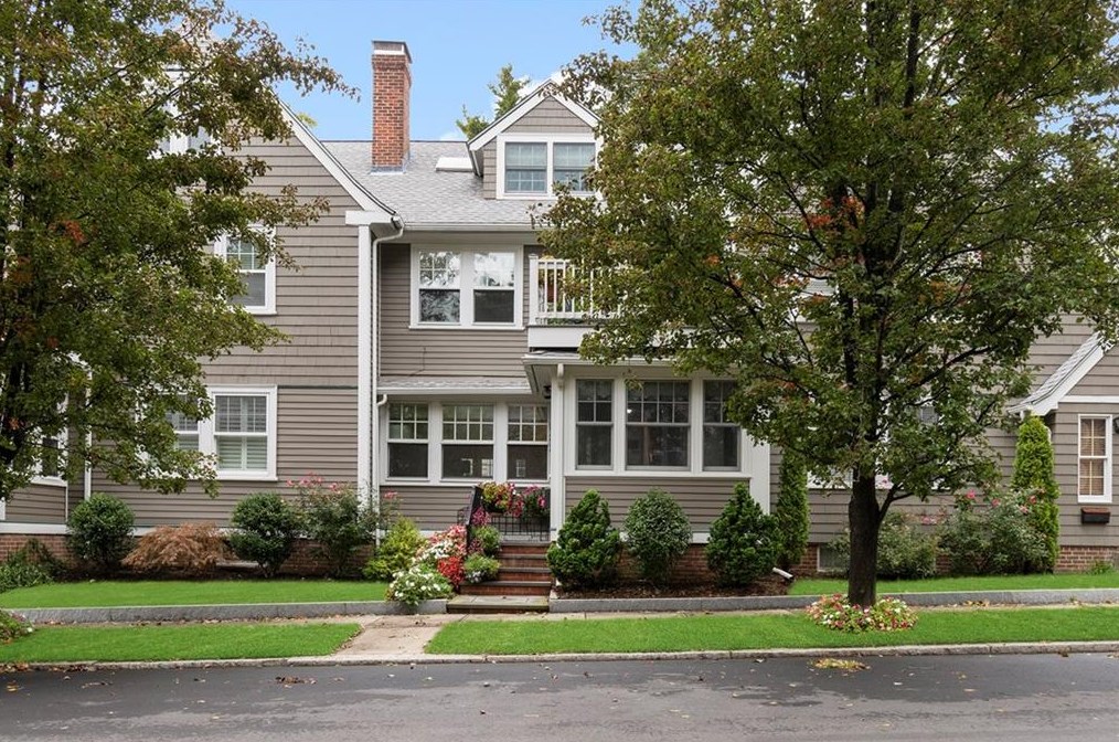 433 Wayland Ave #2, Providence, RI 02906