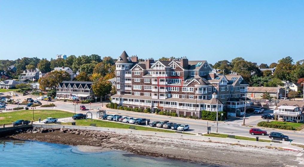 53 Conanicus Ave #4c, Jamestown, RI 02835