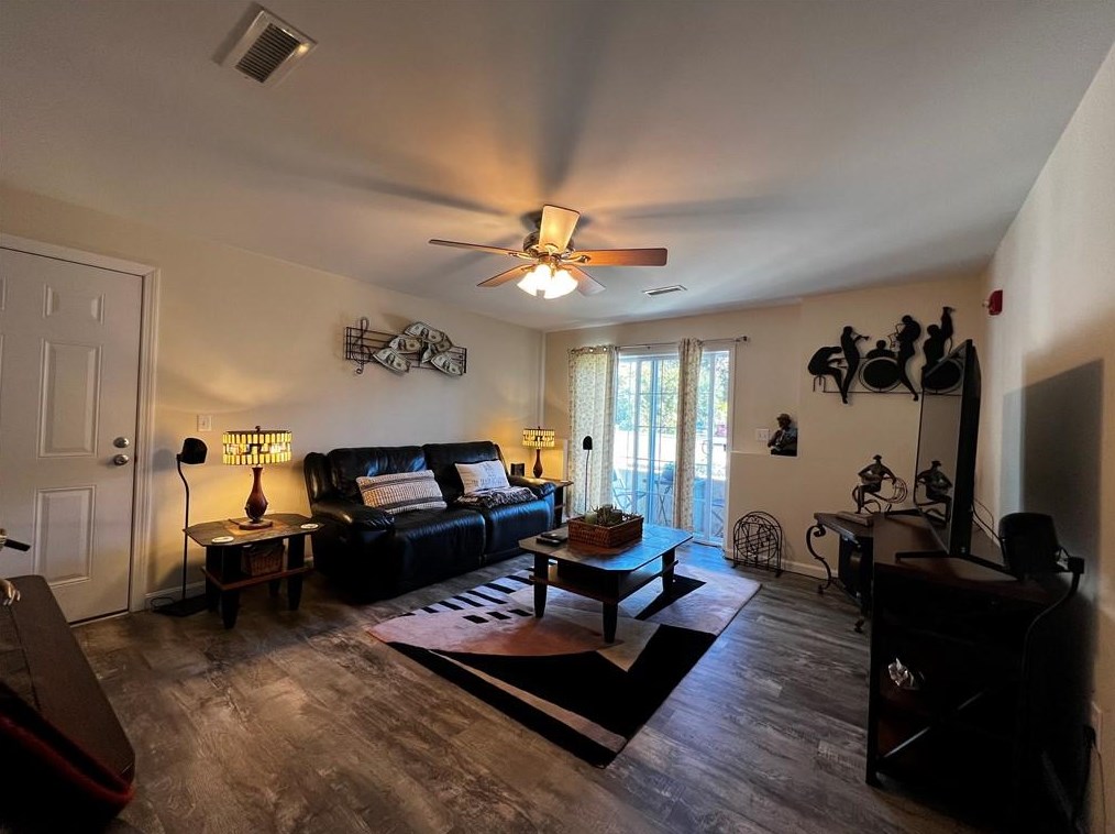 402 New River Rd #101, Lincoln, RI 02838