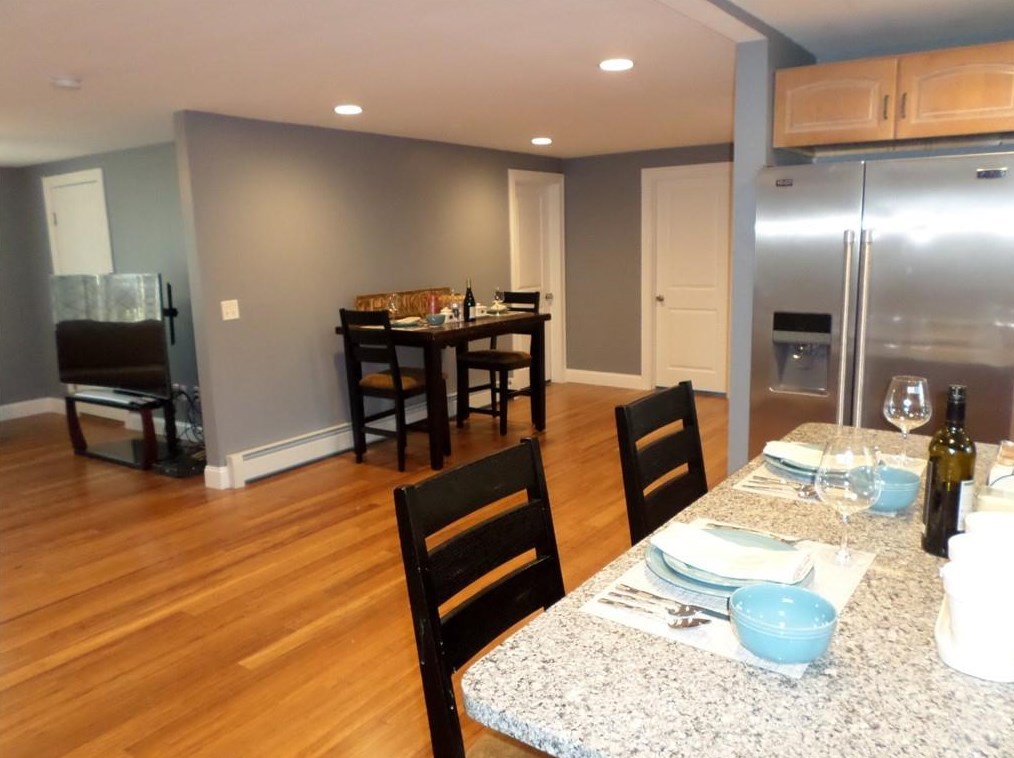 113 Wilbur Ave, Cranston, RI 02920