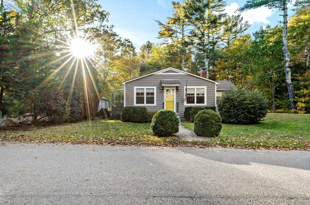 103 Fenner Hill Rd, Richmond, RI 02832