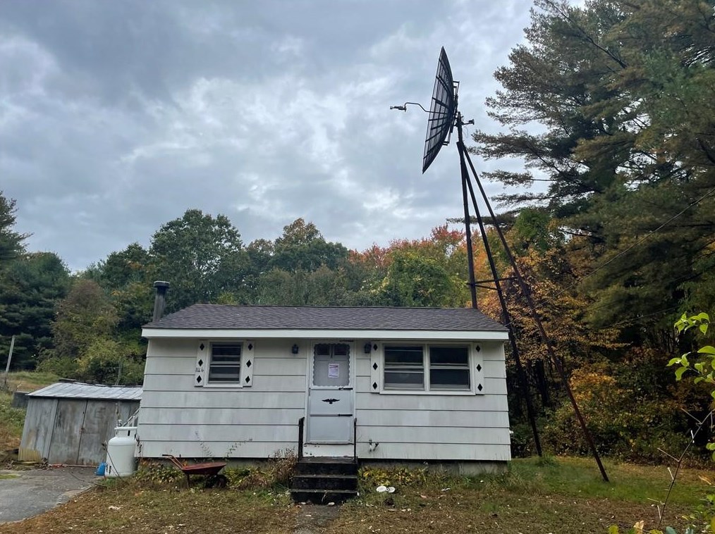 146 Long Entry Rd, Glocester, RI 02814