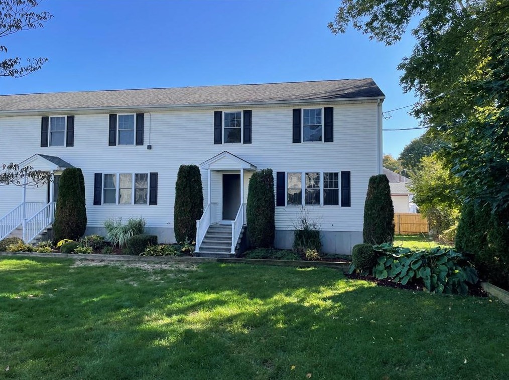 151 Legris Commons Ln, West Warwick, RI 02893 exterior