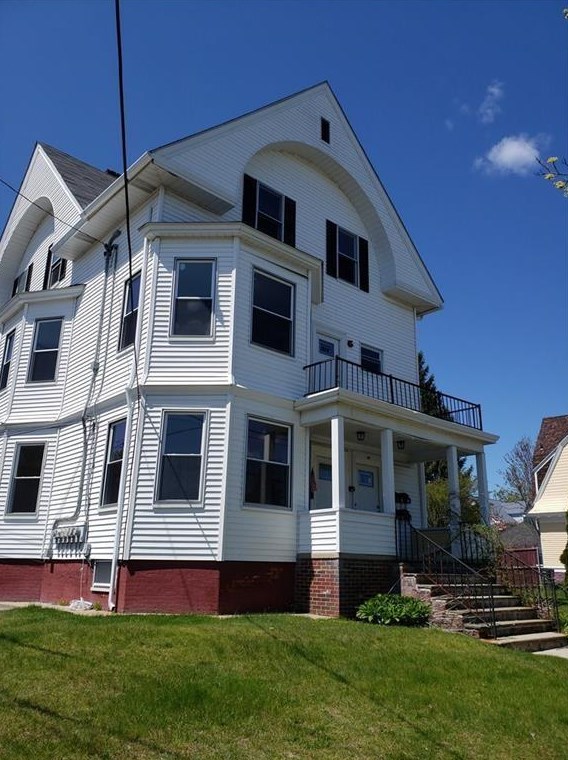 623 Pontiac Ave, Cranston, RI 02910