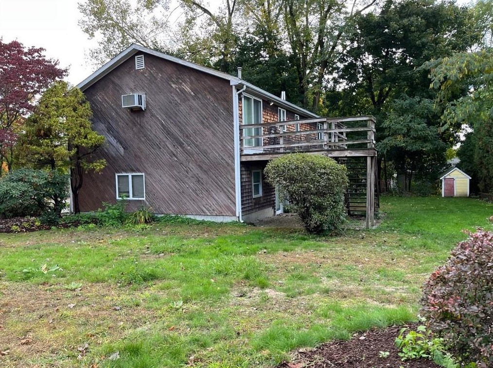 276 Woodward Rd, Providence, RI 02904