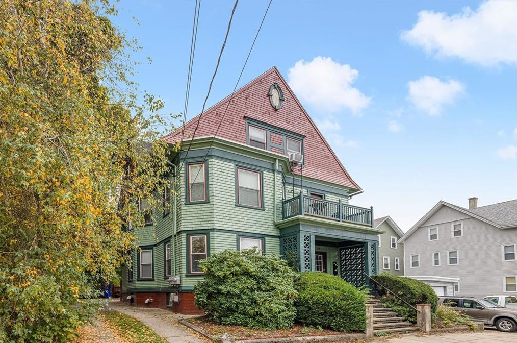 26 Warren Ave #3, Pawtucket, RI 02860