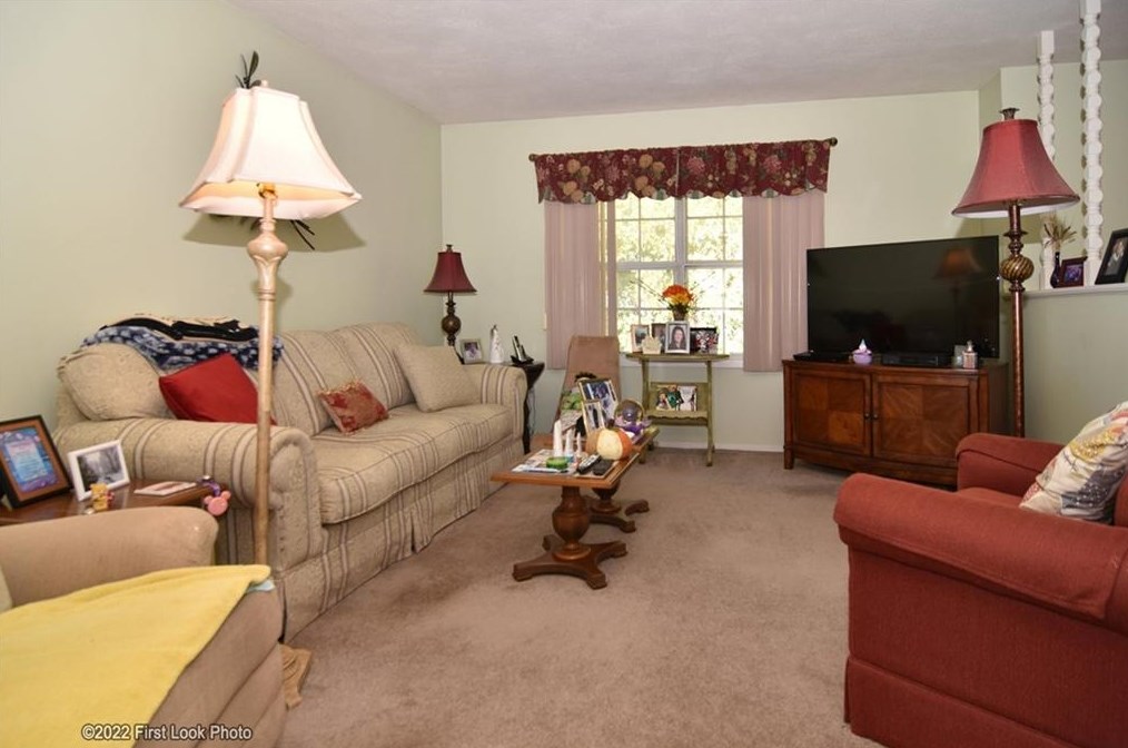 77 Verdi St, Providence, RI 02904