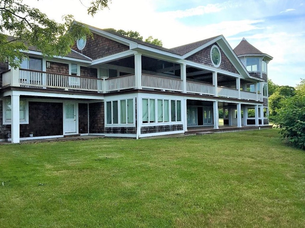 212 Fleetwood Dr, South Kingstown, RI 02874