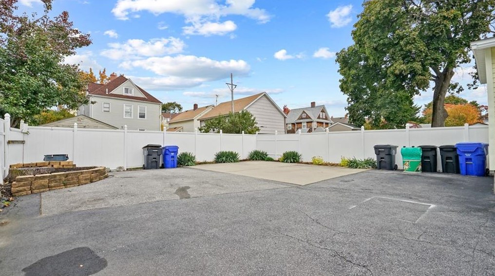 48 Vine St, East Providence RI  02914-4317 exterior