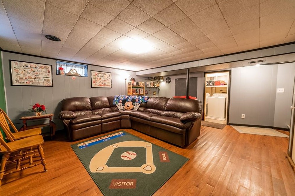 68 Brookside Ave, North Providence RI  02911-1538 exterior