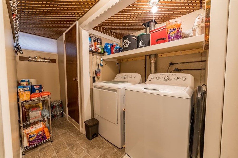 68 Brookside Ave, North Providence RI  02911-1538 exterior