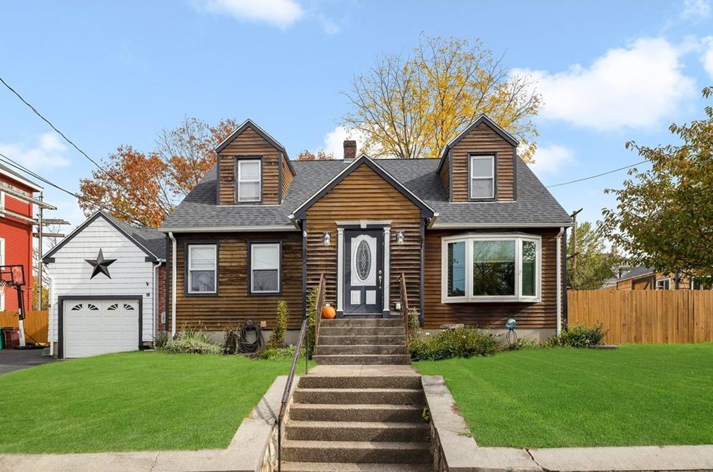 153 Progresso Ave, Woonsocket, RI 02895